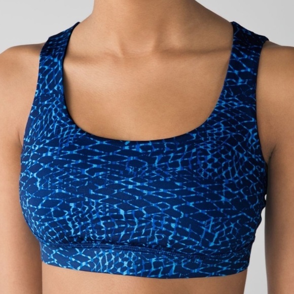 Lululemon Energy Sports Bra Exhale Strappy
Samba Snake Kayak Blue Hero Blue - Picture 11 of 11